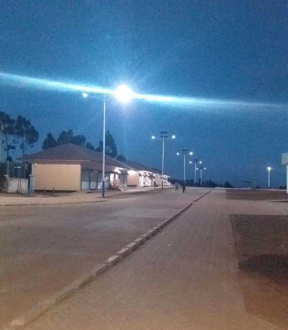 浑南区非洲科特迪瓦太阳能路灯工程